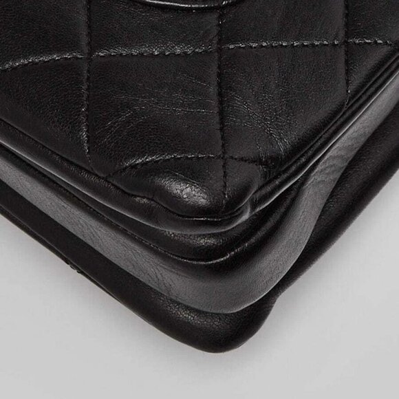 Chanel Black Quilted Lambskin Leather Small Trendy Bag - Picture 4 of 11